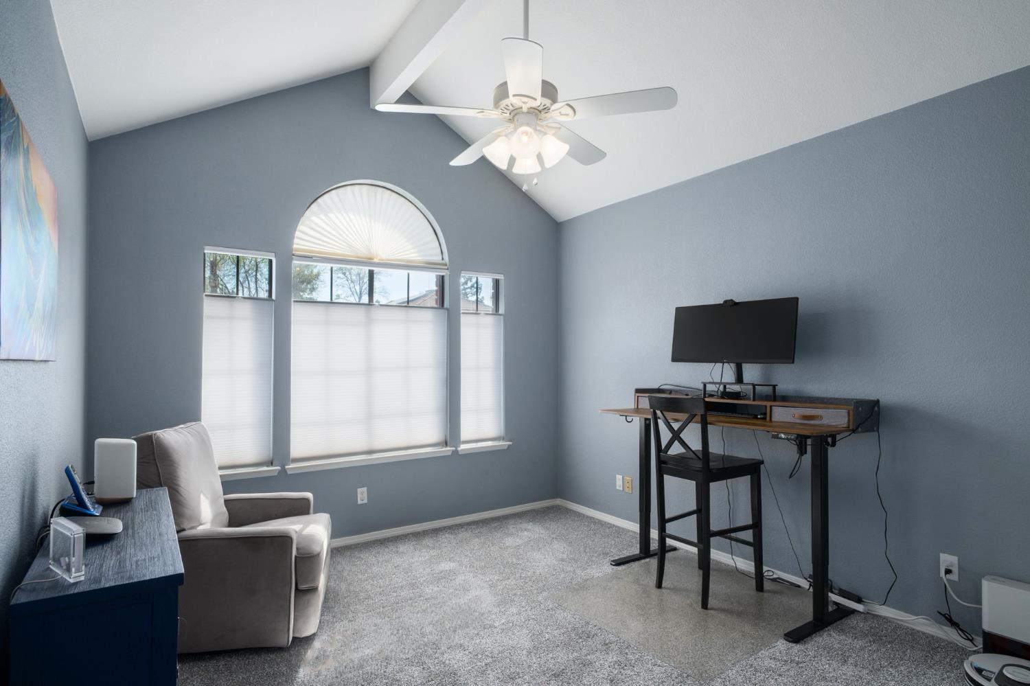 1554 E Omaha Ave, Fresno, CA 93720