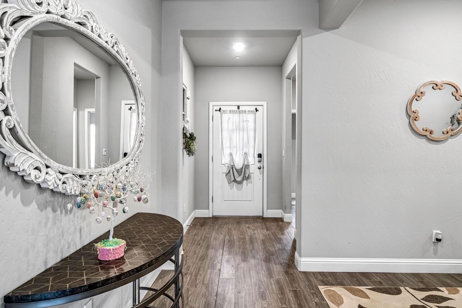 6239 E Fedora Ave, Fresno, CA 93727