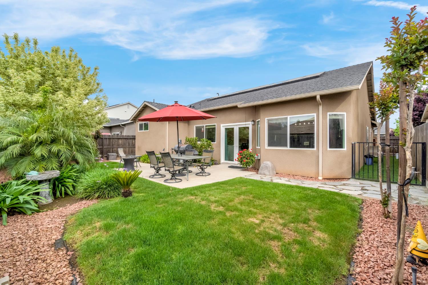 6239 E Fedora Ave, Fresno, CA 93727