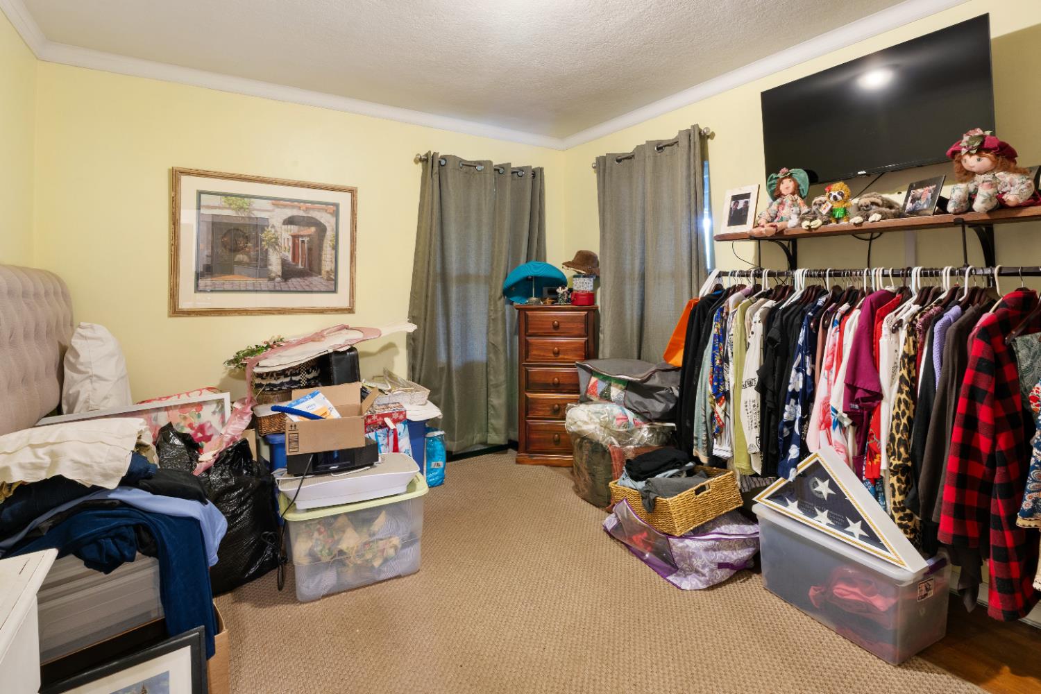 1925 N Arthur Ave, Fresno, CA 93705