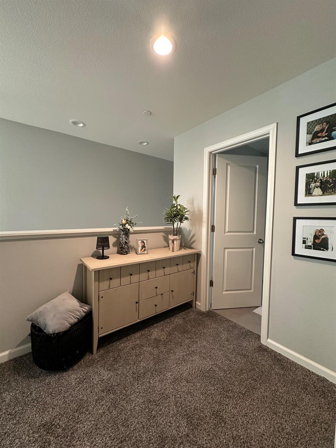 6347 N Alta Vista Ln, Fresno, CA 93722