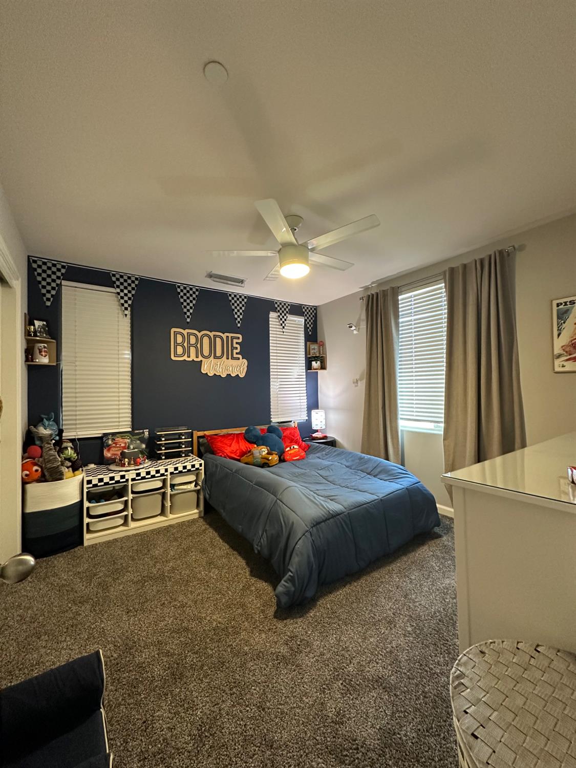 6347 N Alta Vista Ln, Fresno, CA 93722