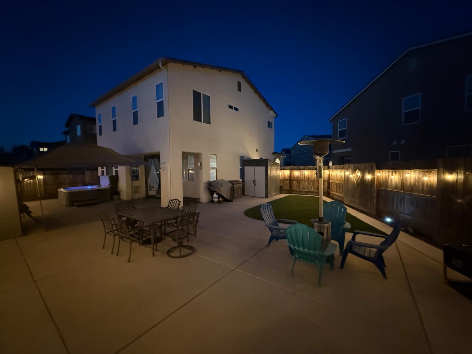 6347 N Alta Vista Ln, Fresno, CA 93722