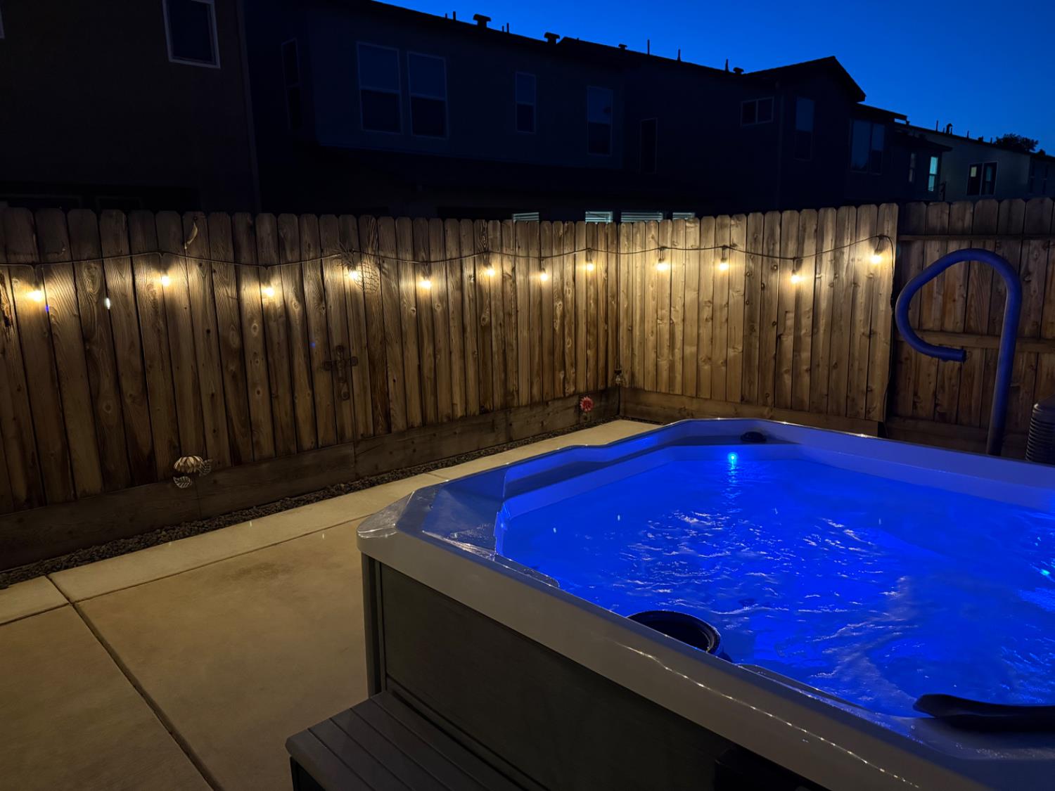 6347 N Alta Vista Ln, Fresno, CA 93722