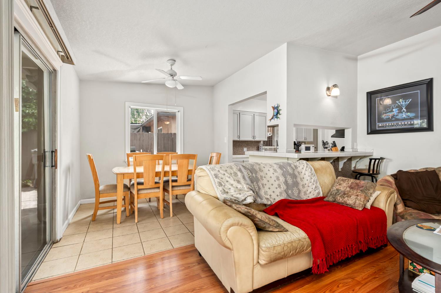 1203 E Simpson Ave, Fresno, CA 93704