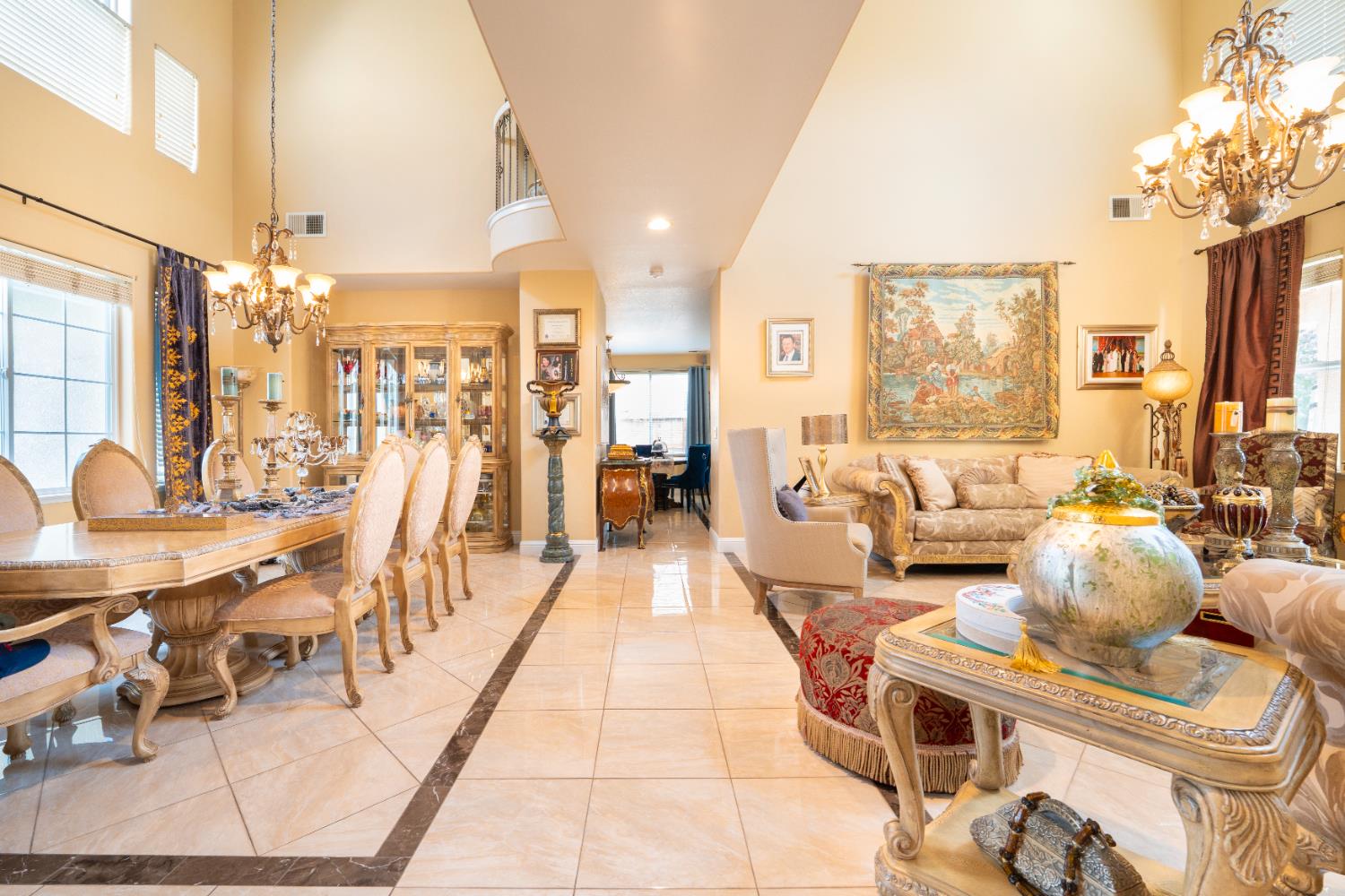 9655 N Willey Ct, Fresno, CA 93720