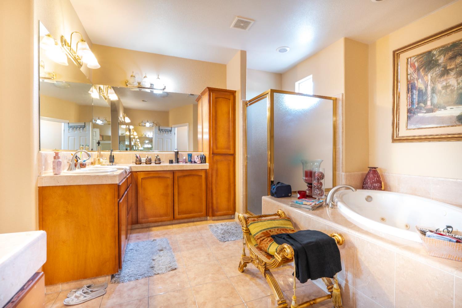 9655 N Willey Ct, Fresno, CA 93720