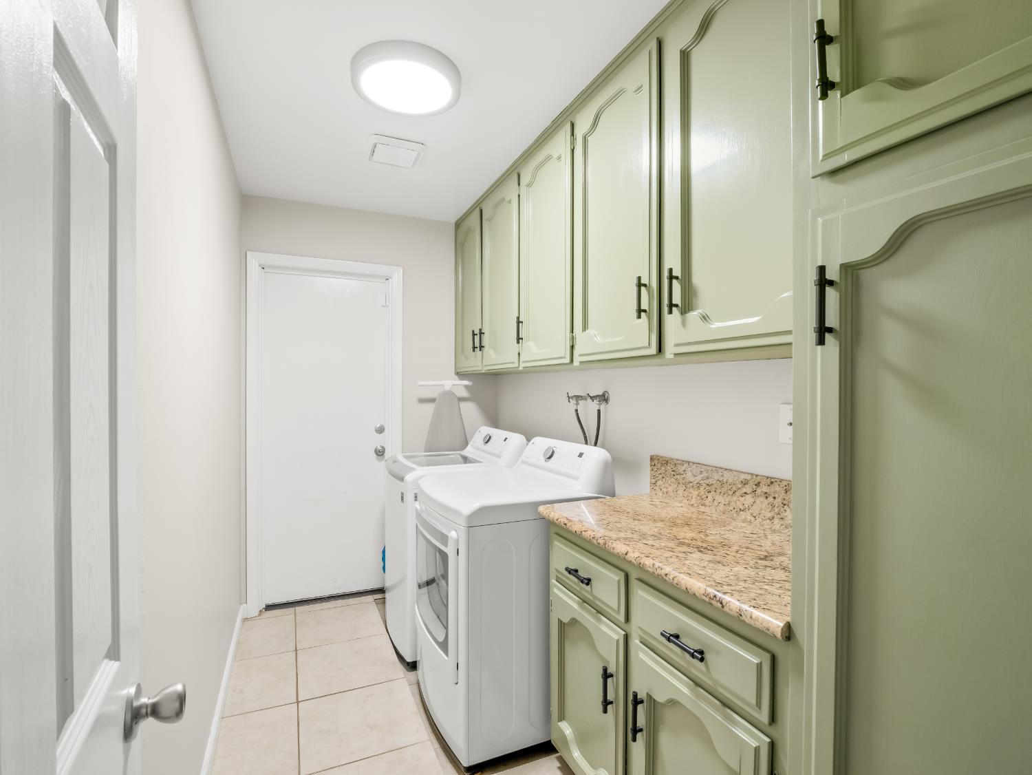 8732 N Fuller Ave, Fresno, CA 93720