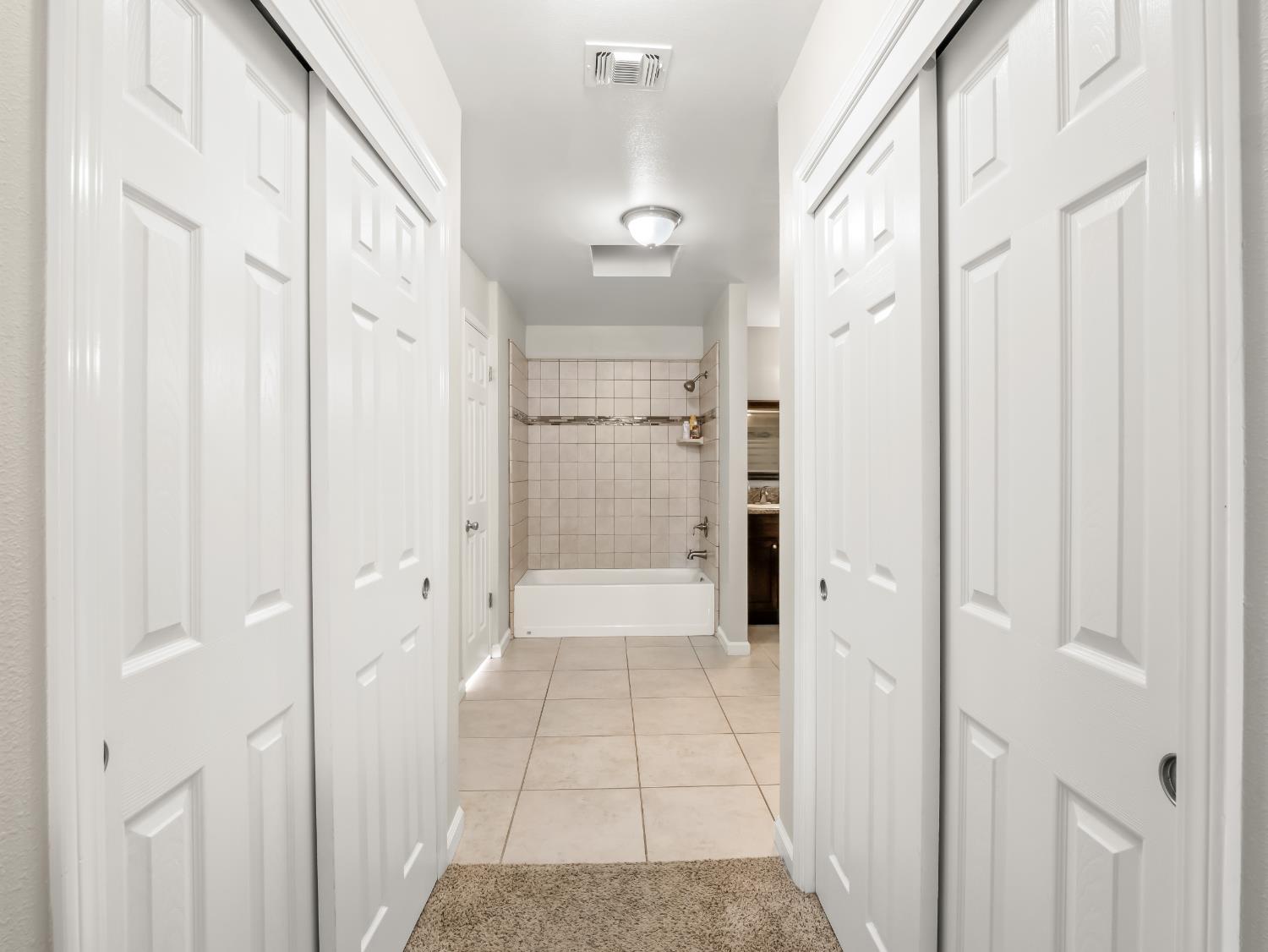 8732 N Fuller Ave, Fresno, CA 93720