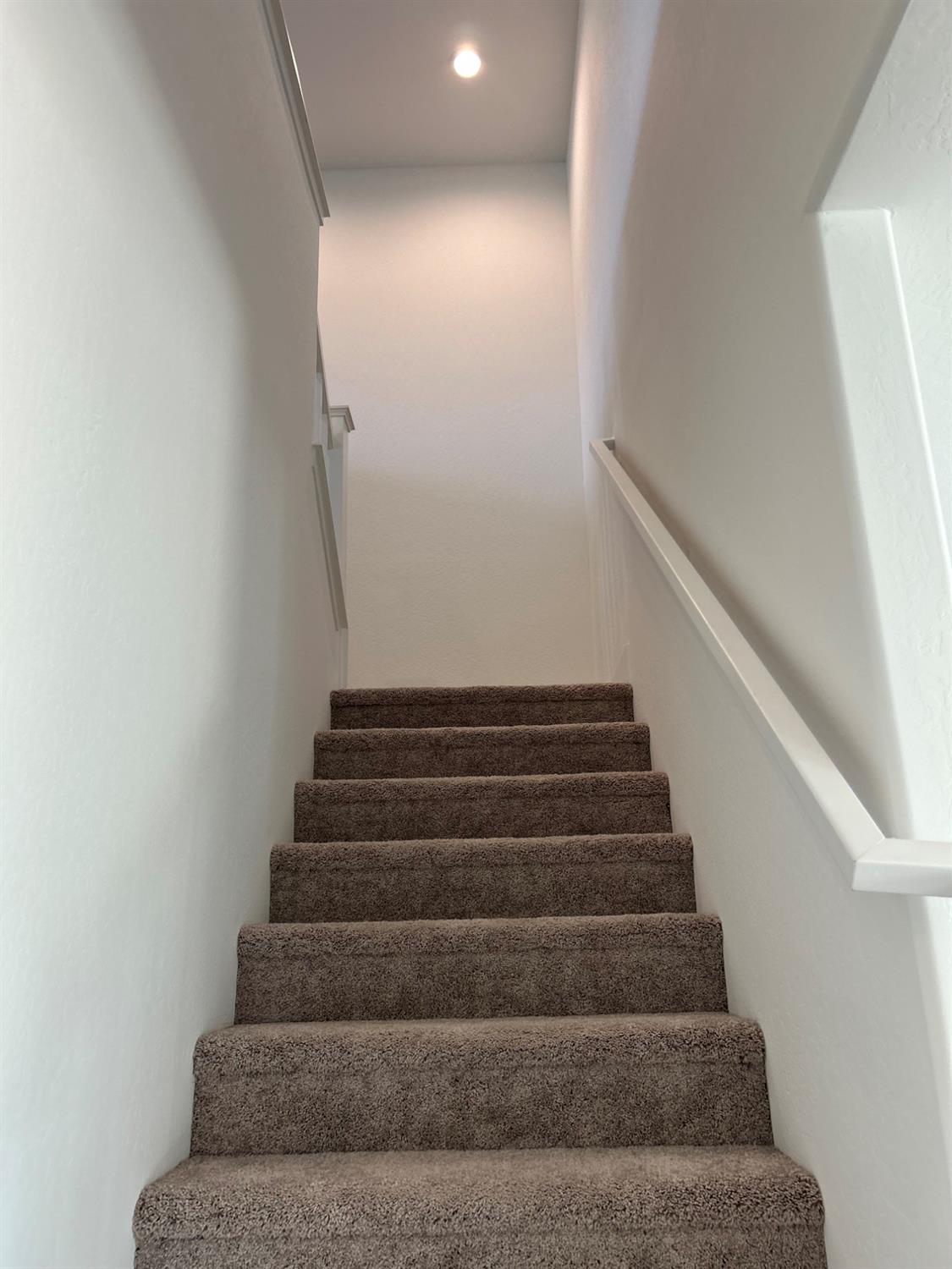 2813 E Corteza Dr, Fresno, CA 93730