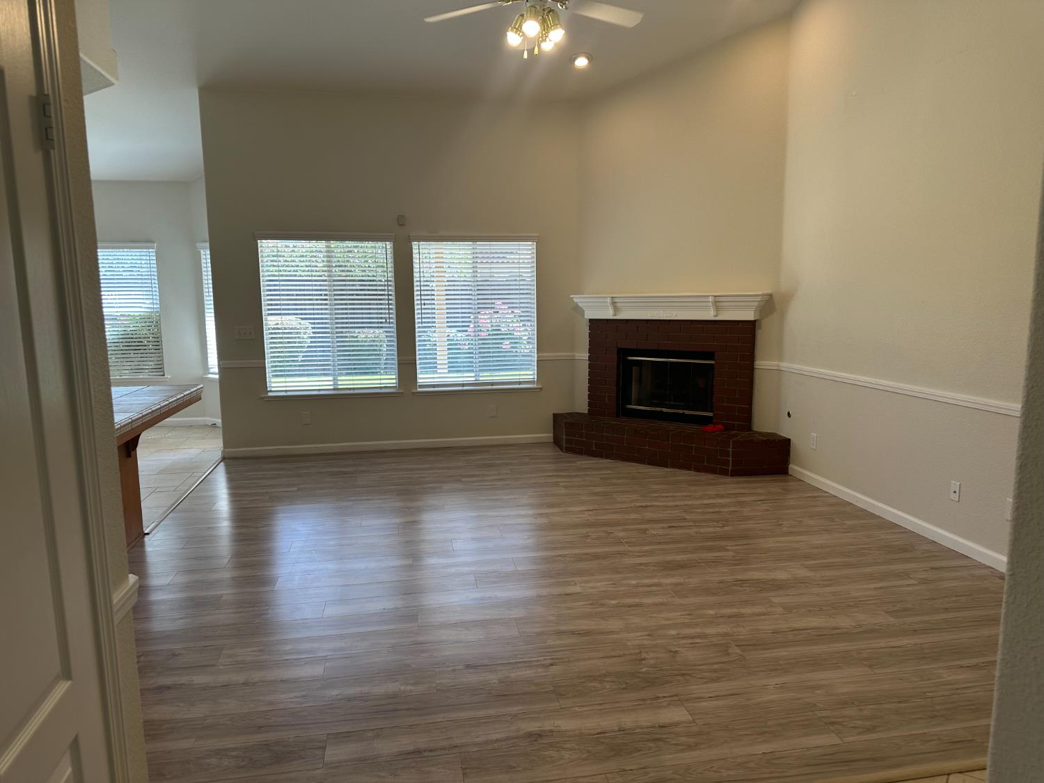 2523 E Cole Ave, Fresno, CA 93720