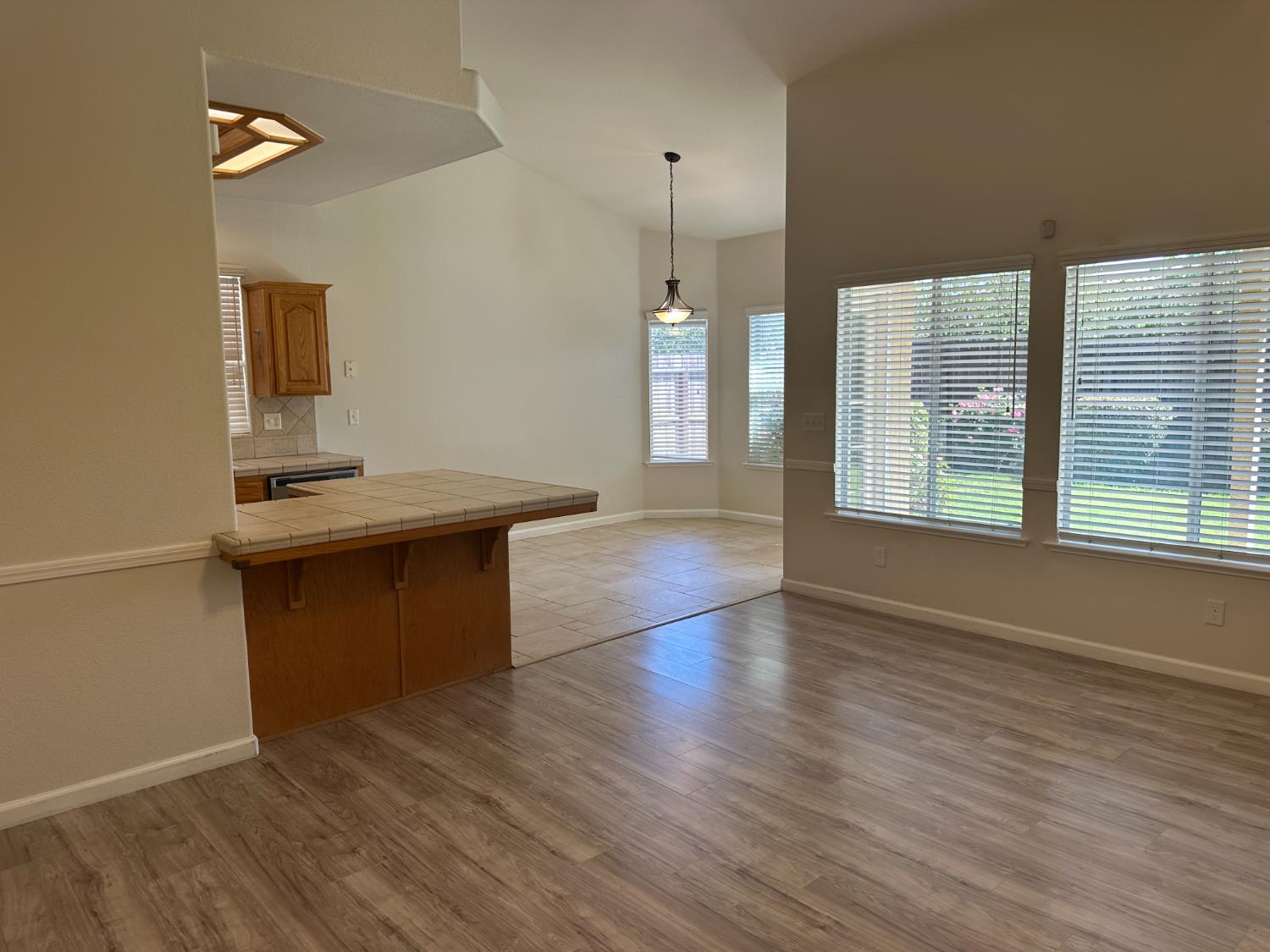 2523 E Cole Ave, Fresno, CA 93720