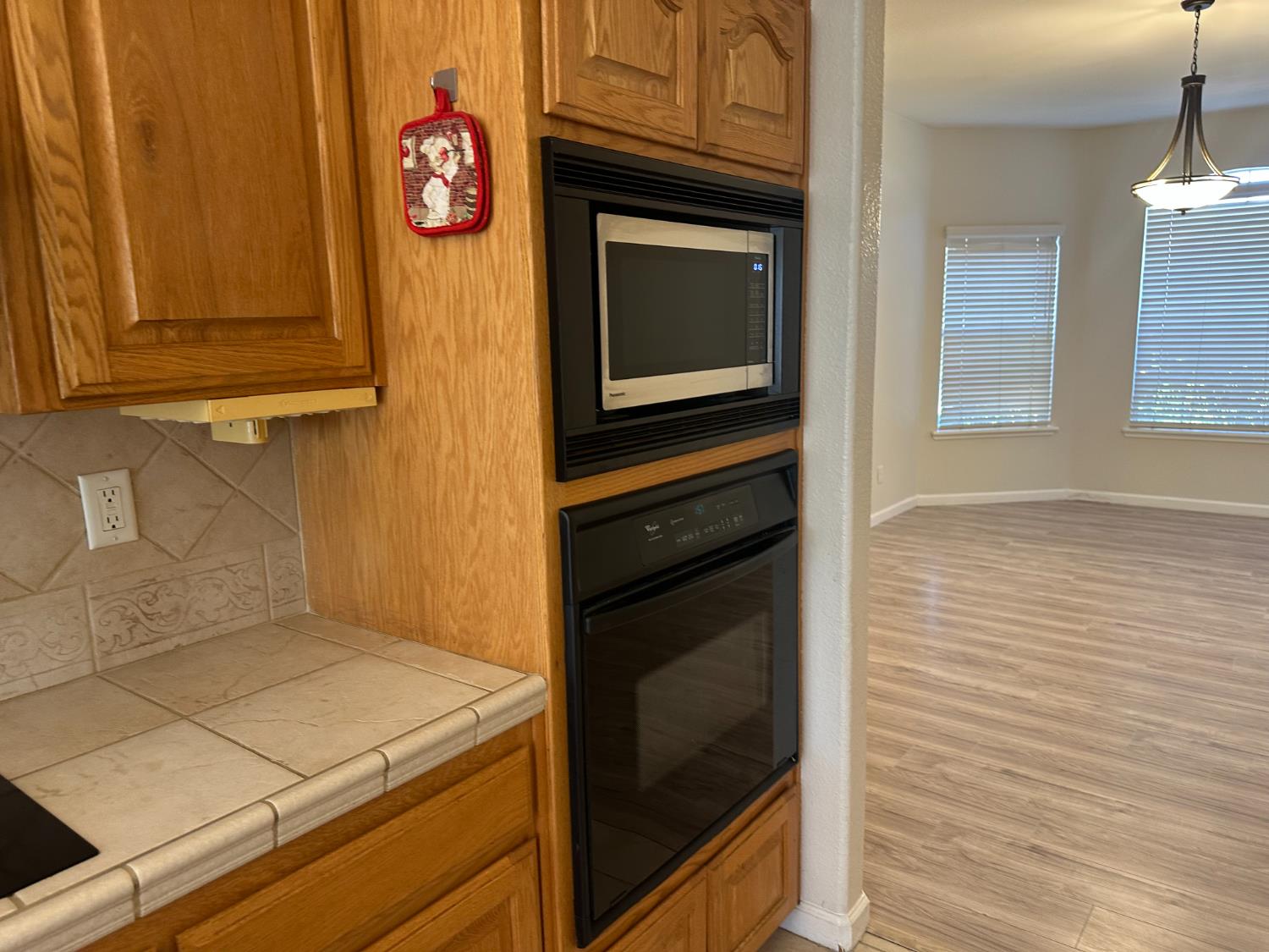 2523 E Cole Ave, Fresno, CA 93720