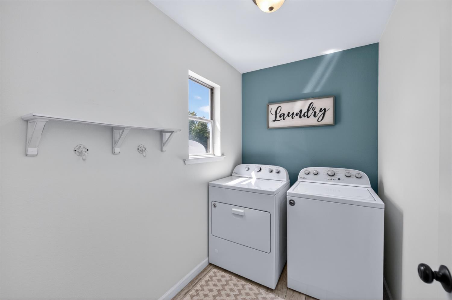 2384 E Quincy Ave, Fresno, CA 93720