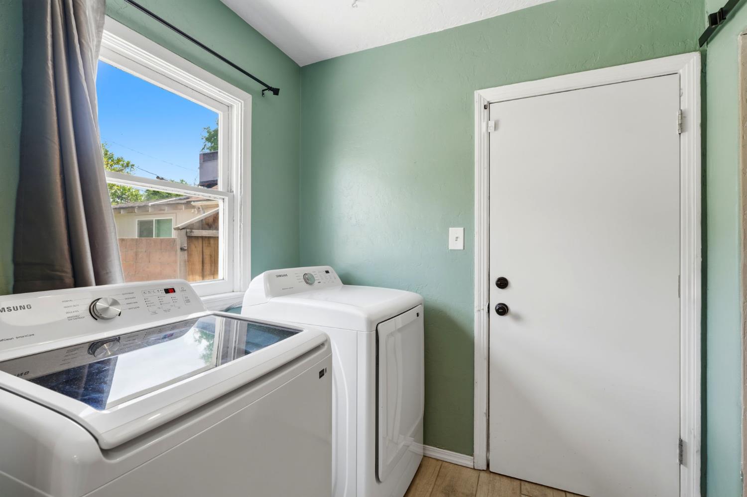 2142 N Wilson Ave, Fresno, CA 93704