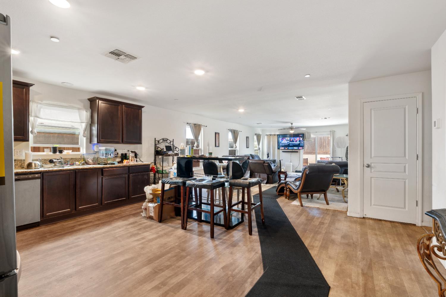 5622 W Pontiac Way, Fresno, CA 93722