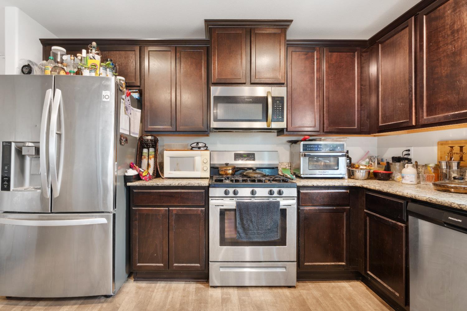 5622 W Pontiac Way, Fresno, CA 93722