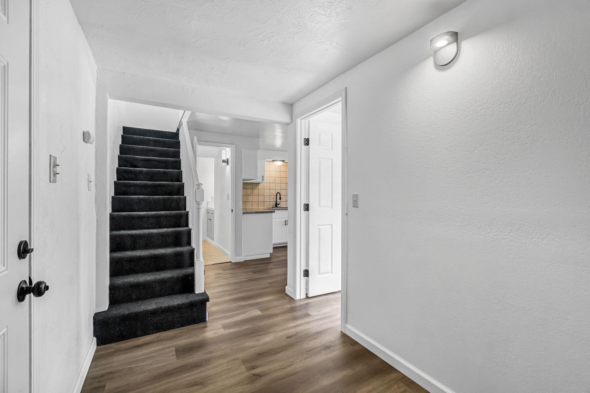 5132 E Washington Ave, Fresno, CA 93727