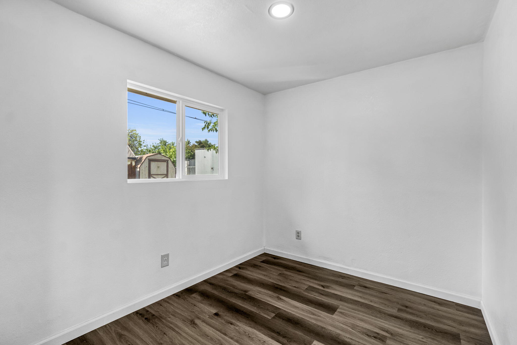 5132 E Washington Ave, Fresno, CA 93727